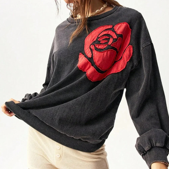 Black Casual Women's Floral Print T-Shirt - Picture 7 of 9